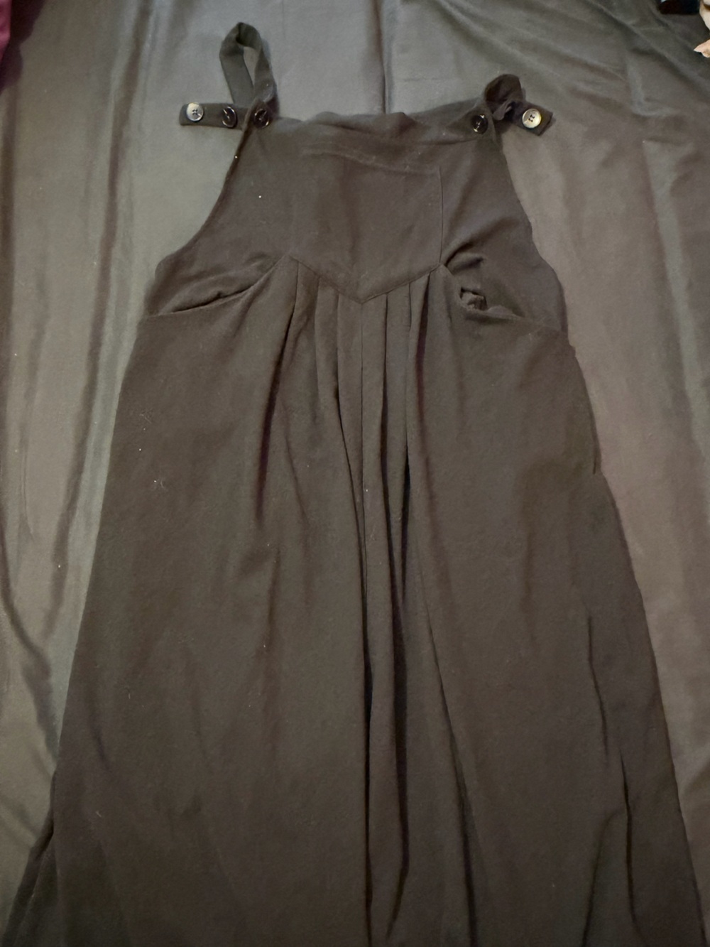 Halara Black Pleated Overalls